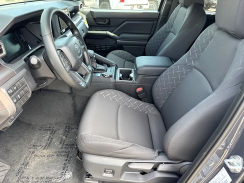 New 2026 Toyota Tacoma SR5 AWD/4WD image 25