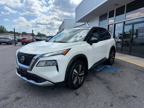Used 2022 Nissan Rogue Platinum w/ Head-Up Display Package AWD/4WD image 7