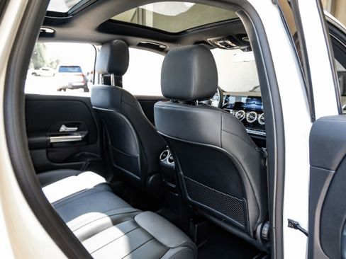 Used 2022 Mercedes-Benz GLA 250 image 38