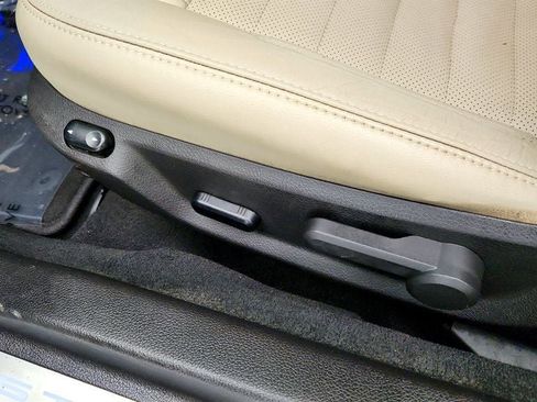 Used 2013 Ford Mustang Premium image 12