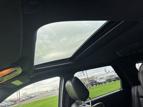 Used 2023 Dodge Durango GT image 27