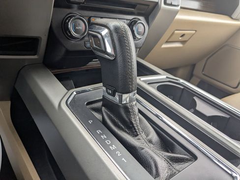 Used 2017 Ford F150 Lariat image 18