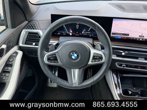 Used 2024 BMW X5 xDrive40i w/ M Sport Package AWD/4WD image 22
