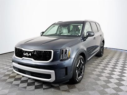 Certified 2024 Kia Telluride EX w/ EX Captain's Chair Package