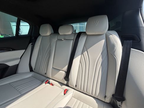 Used 2023 Maserati Grecale Modena AWD/4WD image 40