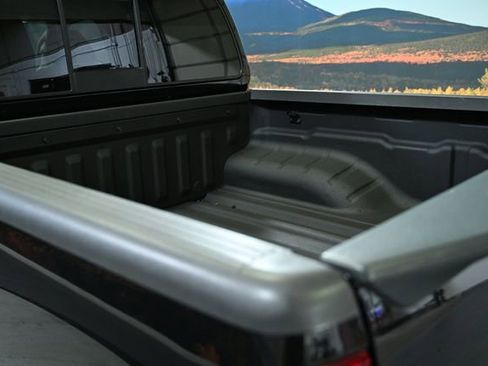 Used 2021 Nissan Frontier SV image 13