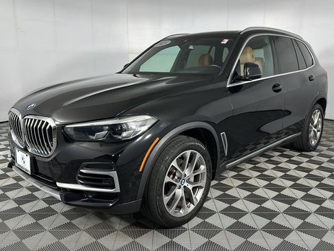 Used 2023 BMW X5 xDrive40i w/ Premium Package AWD/4WD image 5