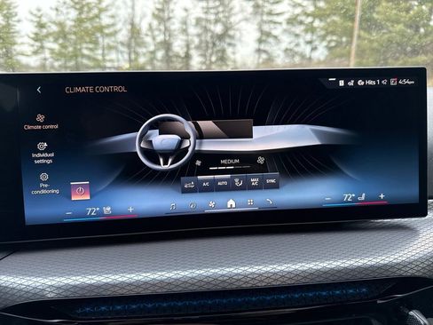 New 2026 BMW i4 xDrive40i image 19