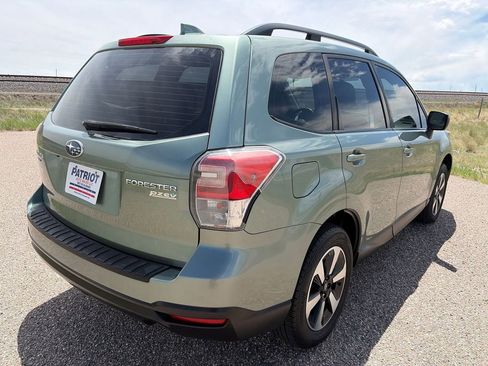 Used 2017 Subaru Forester 2.5i w/ Alloy Wheel Package AWD/4WD image 5