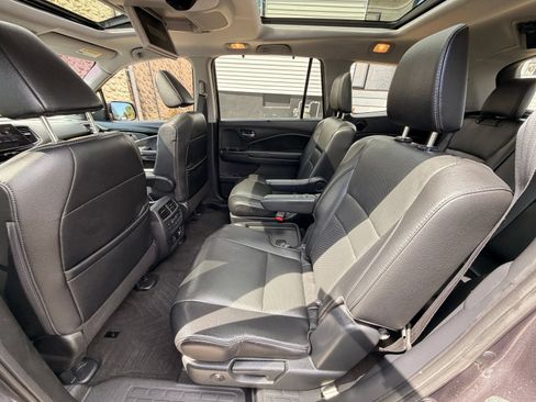 Used 2020 Honda Pilot Elite image 18