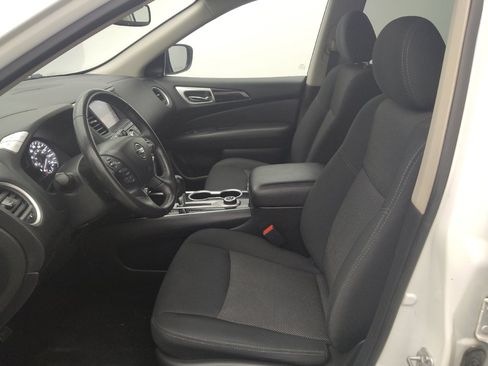 Used 2020 Nissan Pathfinder SV AWD/4WD image 17