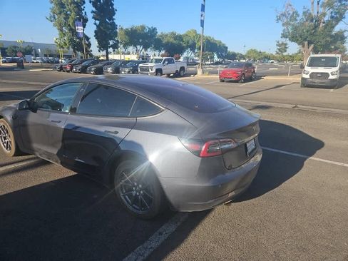 Used 2018 Tesla Model 3 Long Range RWD image 5