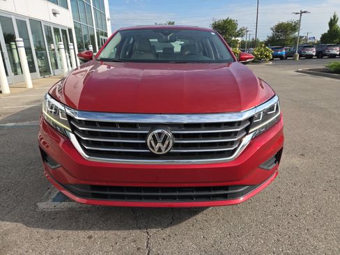Used 2021 Volkswagen Passat 2.0T SE FWD image 11