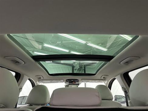 New 2026 Hyundai Tucson Limited image 22