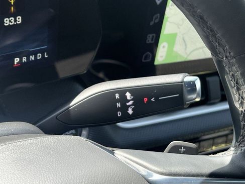 Used 2025 Chevrolet Equinox LT image 16