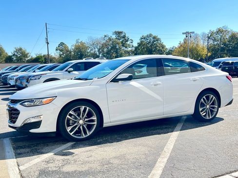 Used 2024 Chevrolet Malibu LT image 10