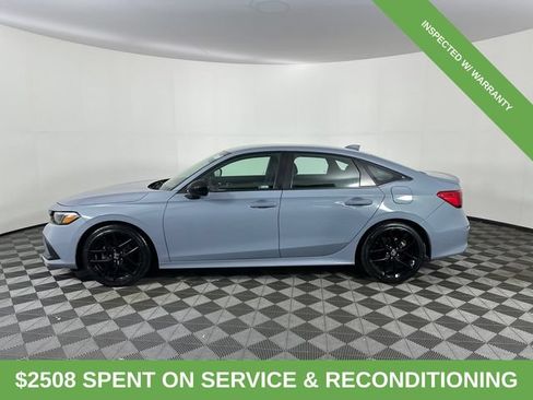 Used 2023 Honda Civic Sport image 3