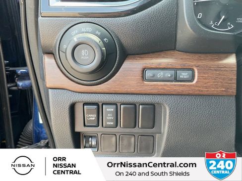 Used 2021 Nissan Titan Platinum Reserve w/ Moonroof Package AWD/4WD image 19
