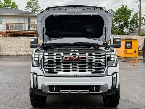 Used 2026 GMC Sierra 2500 Denali w/ Technology Package AWD/4WD image 37