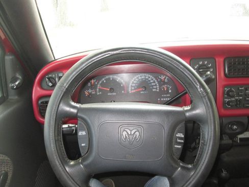 Used 1999 Dodge Ram 1500 Truck 4x4 Quad Cab image 14