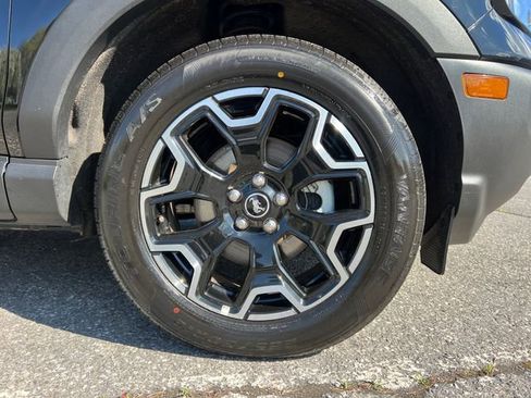 Used 2025 Ford Bronco Sport Outer Banks w/ Outer Banks Tech Package+ AWD/4WD image 13