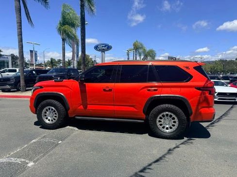 Used 2023 Toyota Sequoia TRD Pro AWD/4WD image 3