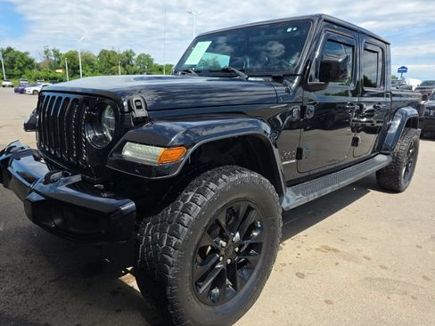 Used 2021 Jeep Gladiator Overland AWD/4WD image 9