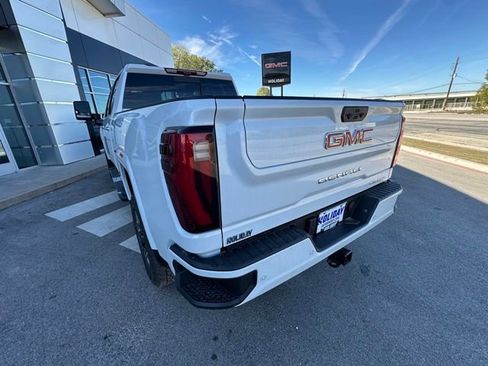 New 2026 GMC Sierra 2500 Denali w/ Denali Reserve Package AWD/4WD image 8