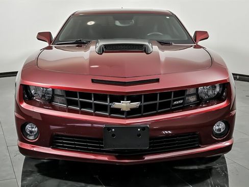 Used 2010 Chevrolet Camaro SS w/ RS Package RWD image 4