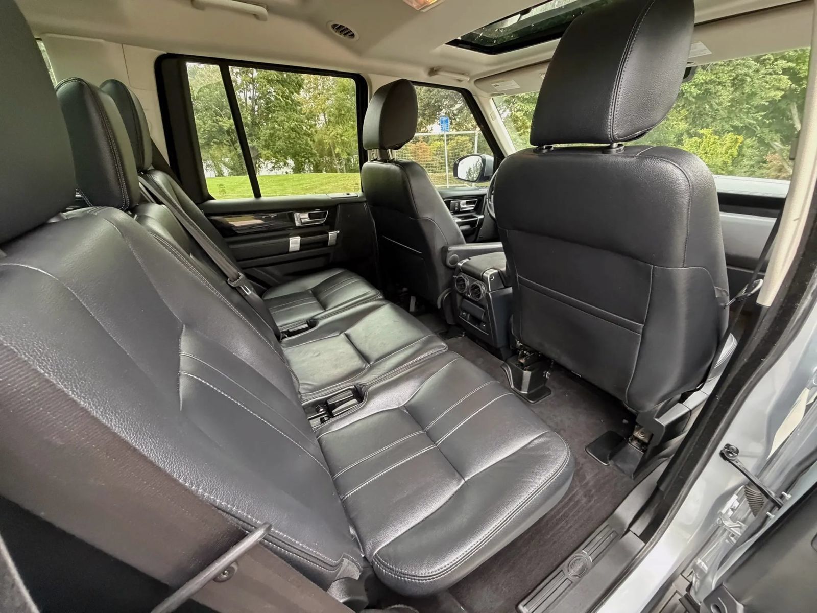 Used 2016 Land Rover LR4 HSE AWD/4WD image 43