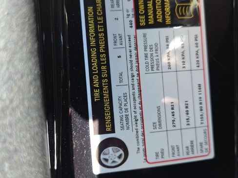 Certified 2025 Mercedes-Benz GLE 450 4MATIC image 17