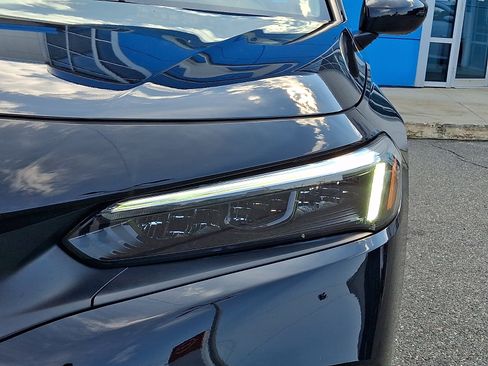 Used 2023 Honda Civic LX image 9