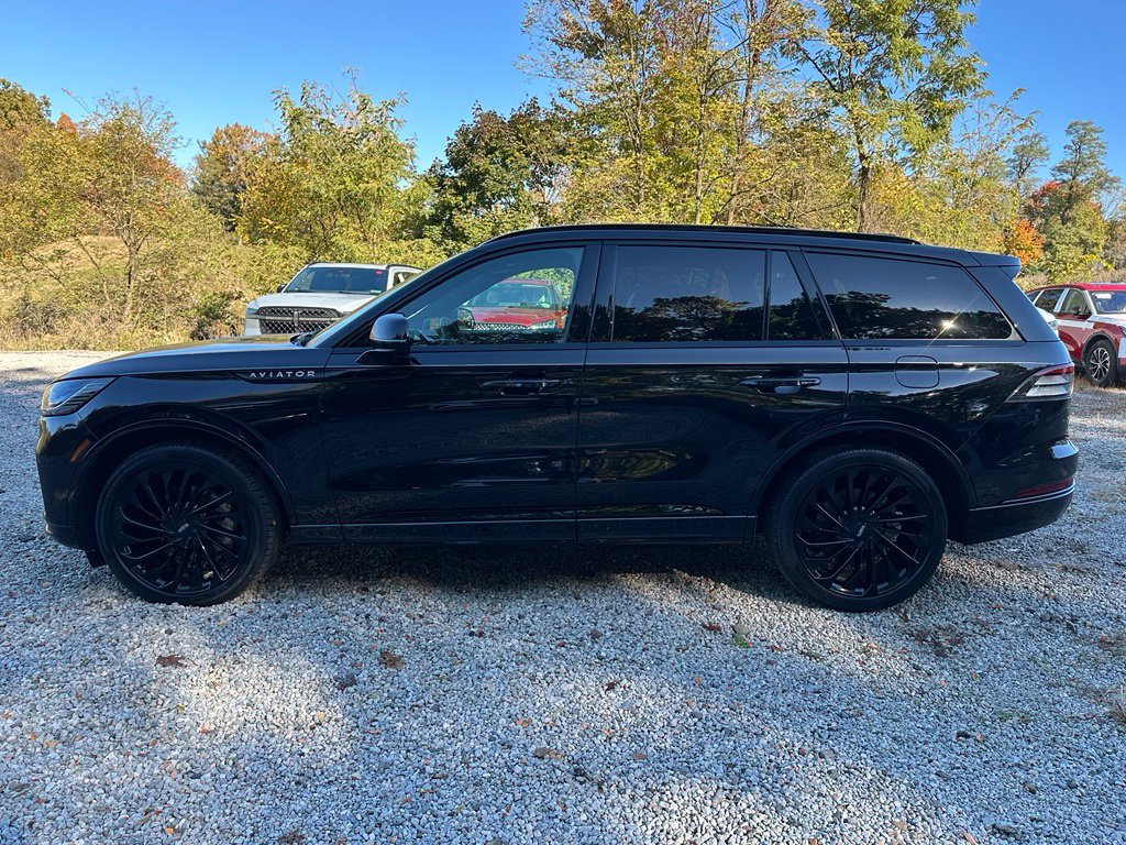 New 2026 Lincoln Aviator Reserve AWD/4WD image 2