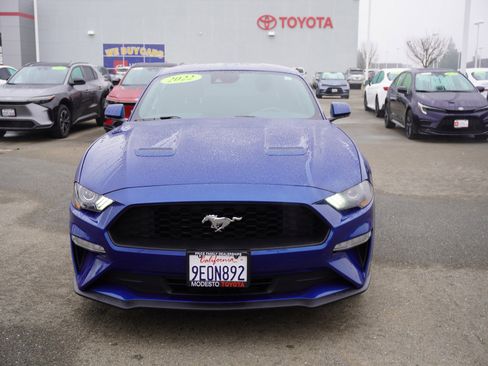 Used 2022 Ford Mustang Premium image 6