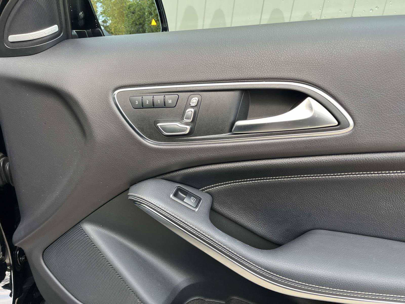 Used 2019 Mercedes-Benz GLA 250 4MATIC image 59
