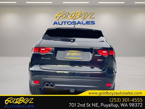 Used 2018 Jaguar F-PACE Premium image 4