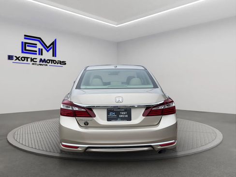 Used 2017 Honda Accord EX-L image 4