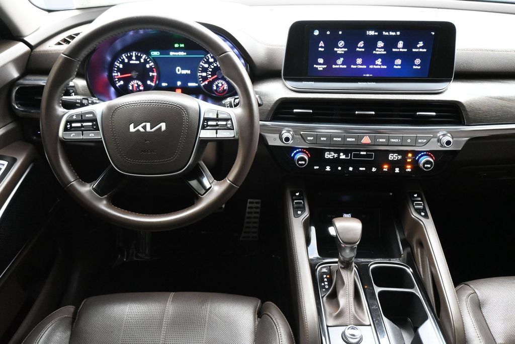 Used 2022 Kia Telluride SX w/ Towing Package FWD image 8