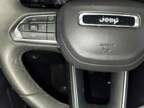 Used 2024 Jeep Compass Latitude AWD/4WD image 24