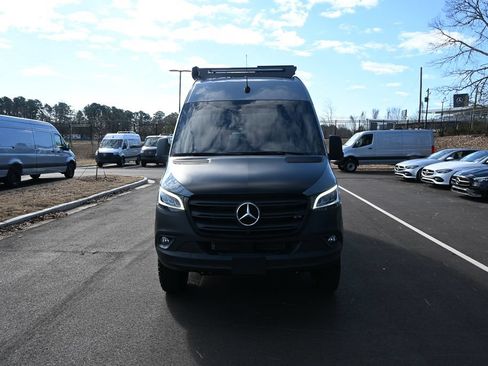 Used 2023 Mercedes-Benz Sprinter 2500 image 33