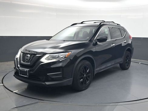 Used 2018 Nissan Rogue SV AWD/4WD image 8