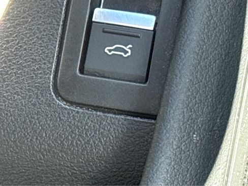 Used 2023 Audi A6 Premium Plus image 29