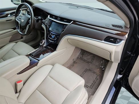 Used 2016 Cadillac XTS Luxury image 29