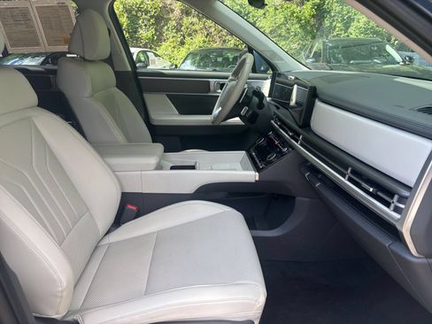 Used 2025 Hyundai Santa Fe SEL AWD/4WD image 28