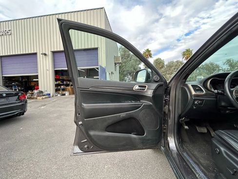Used 2015 Jeep Grand Cherokee Limited image 8