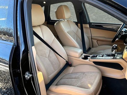 Used 2018 Porsche Macan image 7