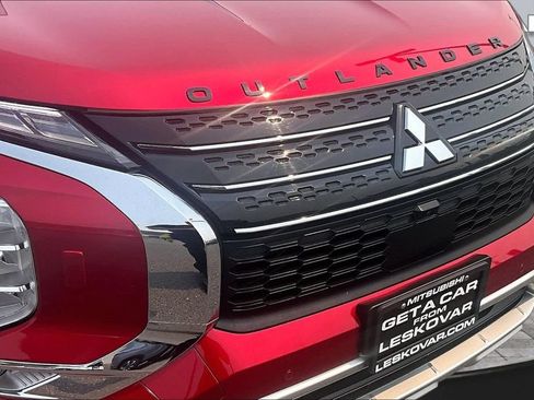 Used 2024 Mitsubishi Outlander SEL AWD/4WD image 29