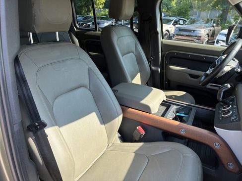 Certified 2024 Land Rover Defender 110 S AWD/4WD image 28