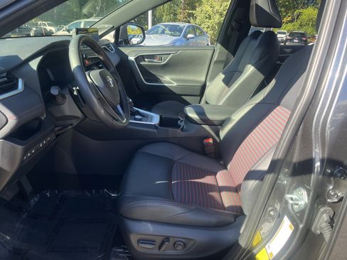 Used 2024 Toyota RAV4 XSE image 17