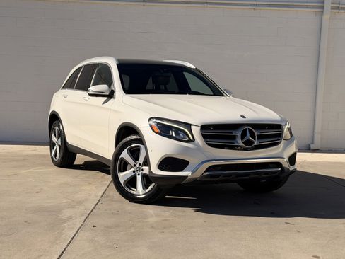 Used 2018 Mercedes-Benz GLC 300 GLC 300 SUV image 1